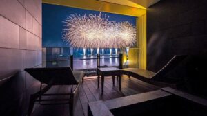 花火が見える宿ってどうやって見つけるの？