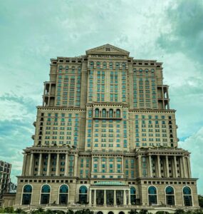 カップルにおすすめの高級ホテルで特別なひとときを過ごすには？