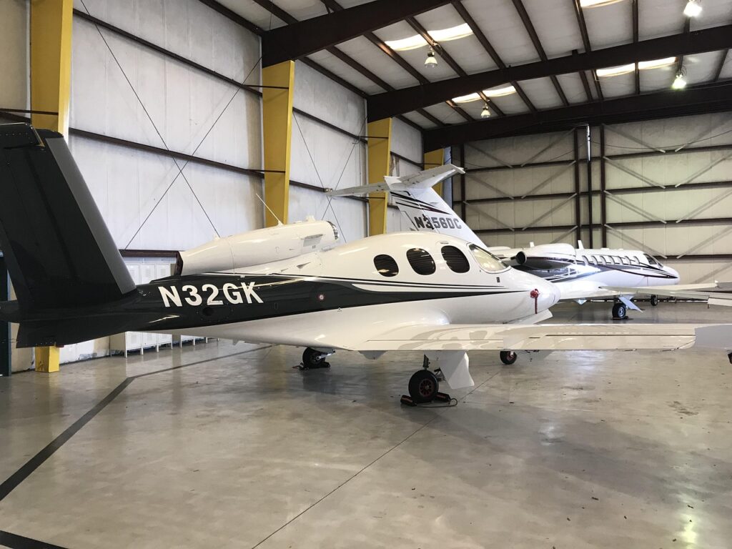 ラグジュアリーなプライベートプール付きの宿泊施設はどこにある？