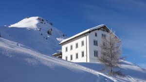 ラグジュアリーな国内旅行で特別な宿を選ぶ際のポイントは？